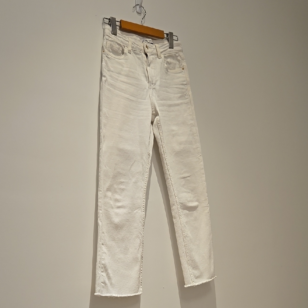 Zara White Summer Jeans Fray Bottom 02